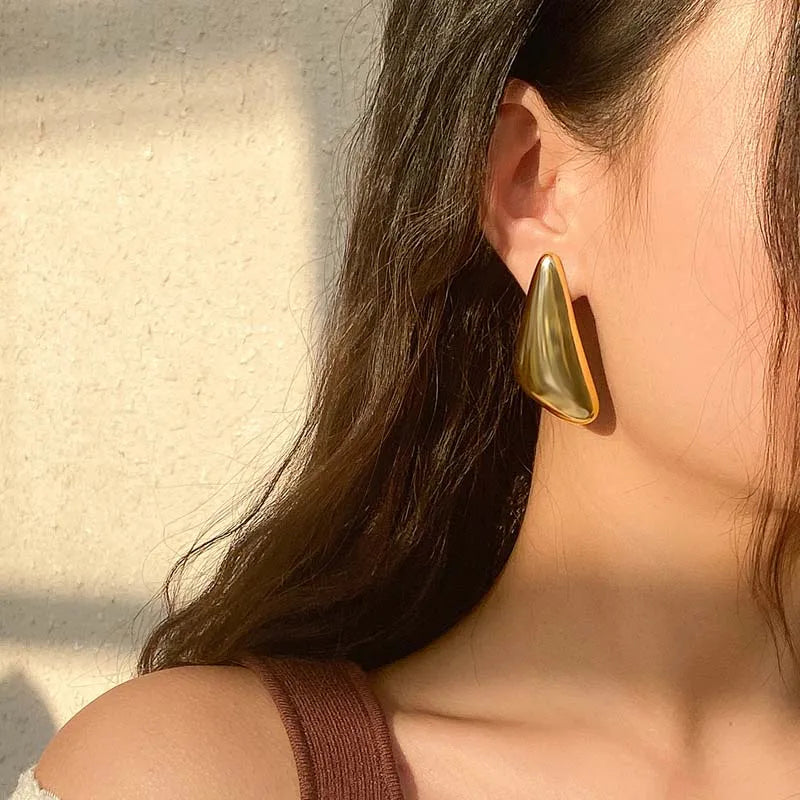 Vintage Metal Irregular Twisted Stud Earring for Women Trend Gold Color Geometric Piercing Earring Jewelry Accessories 2024 New