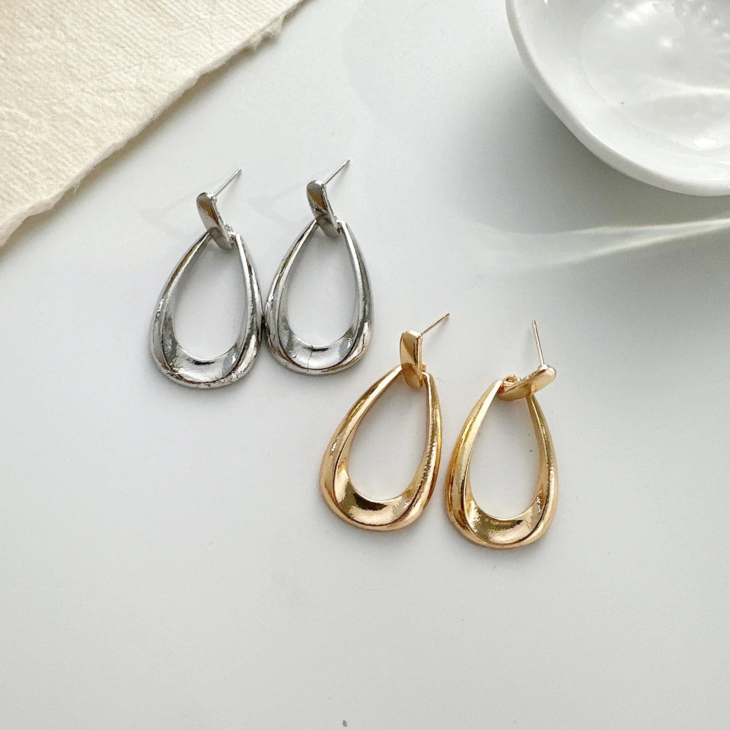 Simple French Style Geometric Earrings For Women Fashion Luxurious Drop Earring Daily Party Vacations Jewelry Gifts 2025 New